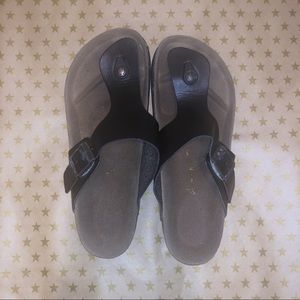 🐜GUC! Birkenstock Flip Flops In Black🐜